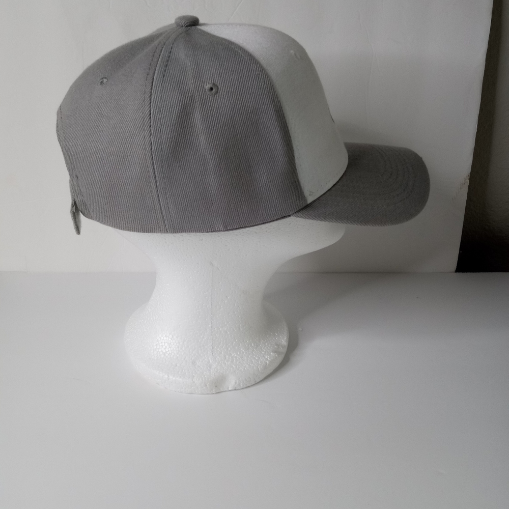 Fan Favorite NBA Classic Retro Logo Baseball Hat Cap - Picture 5 of 7